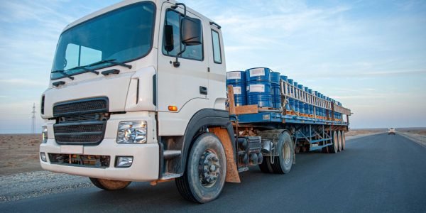 huge-heavy-duty-truck-on-the-empty-road-2026-01-07-23-45-48-utc (1)